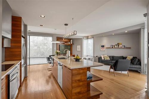509 Shaftesbury Blvd, Winnipeg, MB 