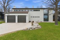 509 Shaftesbury BLVD  Winnipeg, MB R3P 0M3