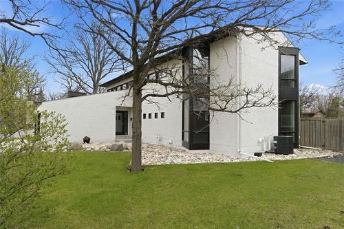 509 Shaftesbury Blvd, Winnipeg, MB 