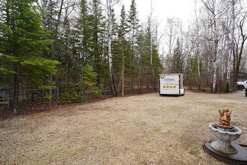 5 Richard Rd, Hillside Beach, MB 