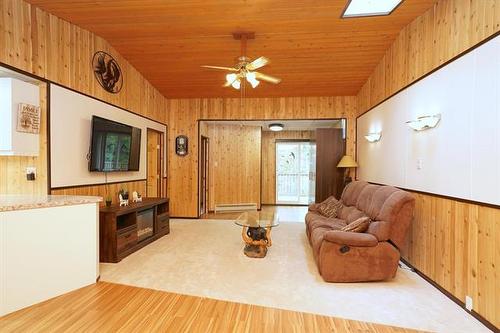 5 Richard Rd, Hillside Beach, MB 
