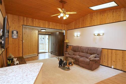 5 Richard Rd, Hillside Beach, MB 