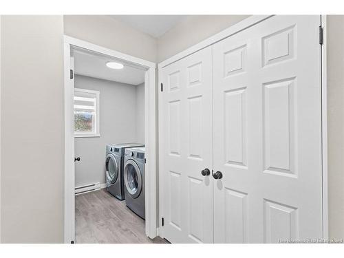 288 Pleasant Dr, Minto, NB 