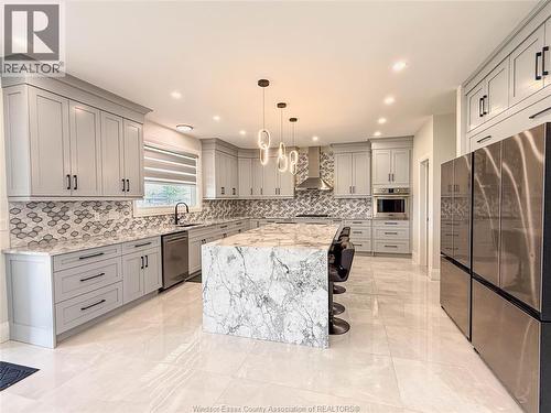 7 Cypress Pointe, Leamington, ON - Indoor Photo Showing Kitchen With Upgraded Kitchen