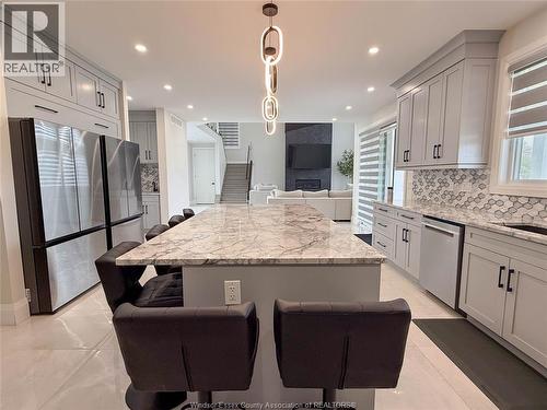 7 Cypress Pointe, Leamington, ON - Indoor Photo Showing Kitchen With Upgraded Kitchen