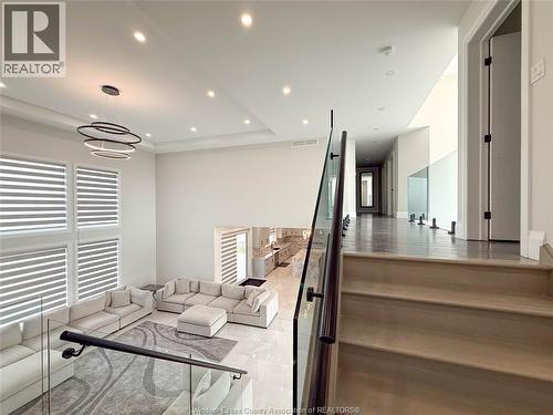 7 Cypress Pointe, Leamington, ON - Indoor Photo Showing Other Room