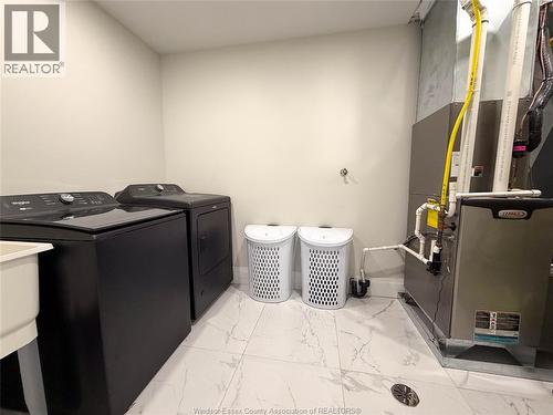 7 Cypress Pointe, Leamington, ON - Indoor Photo Showing Laundry Room