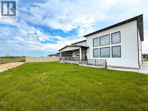 7 Cypress Pointe, Leamington, ON - Outdoor