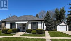 17 JAMES STREET Strathroy-Caradoc (Nw), ON N7G 1S6