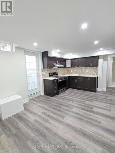 Lower - 47 Niceview Drive, Brampton, ON - Indoor Photo Showing Kitchen