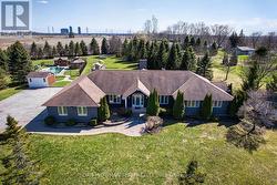 11 STEEPLEVIEW COURT Oshawa, ON L1H 0S6