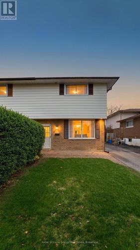 441 MAPLEWOOD DRIVE  Oshawa (O'Neill), ON L1G 5R7