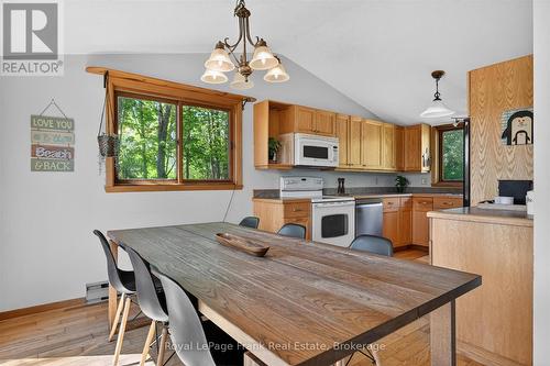 2633 Fire Route 49A, Selwyn, ON - Indoor