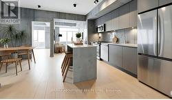 B0819 - 133 BRONTE ROAD Oakville, ON L6L 3C1