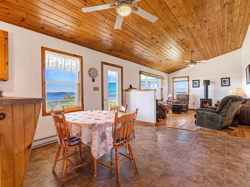 212 Basinview Crescent, Darnley, PE - Indoor Photo Showing Dining Room