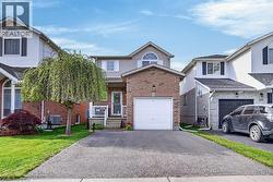 222 GREY FOX Drive  Kitchener, ON N2E 3N4
