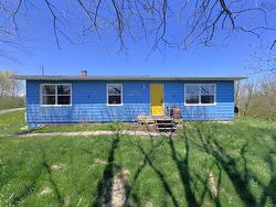 212 Clydesdale Rd  Sylvan Valley, NS B2G 2K9