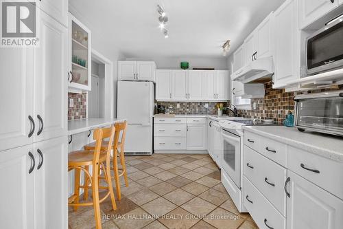 2966 Linton Road, Ottawa, ON - Indoor Photo Showing Kitchen