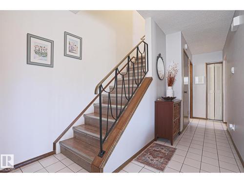 9324 80 Av Nw, Edmonton, AB - Indoor Photo Showing Other Room