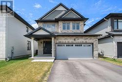 555 BOBOLINK RIDGE Ottawa, ON K2S 2P2