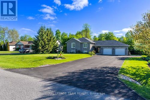 1517 BACK PLACE AVENUE  Ottawa, ON K4P 1R3