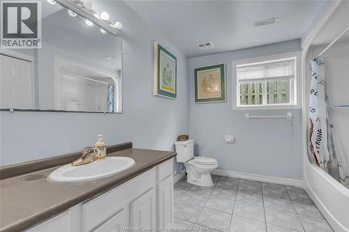 2401 St. Patricks, Windsor, ON - Indoor Photo Showing Bathroom