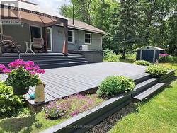 Large back deck - 