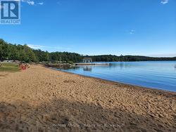 Just 2 minutes to this gorgeous Dwight Beach - 