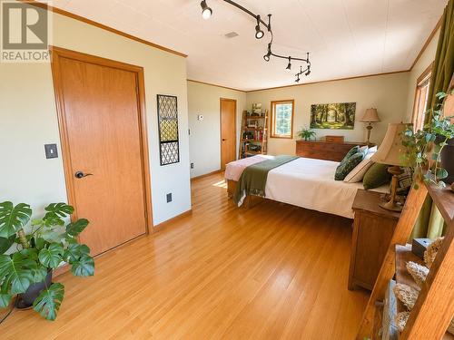 22 Catfish Rd, Wawa, ON - Indoor Photo Showing Bedroom