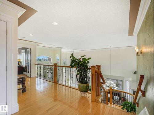 7516 161A Av Nw, Edmonton, AB - Indoor Photo Showing Other Room