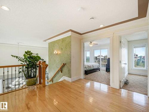 7516 161A Av Nw, Edmonton, AB - Indoor Photo Showing Other Room