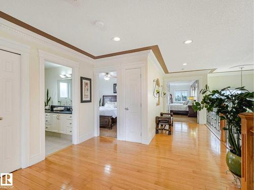 7516 161A Av Nw, Edmonton, AB - Indoor Photo Showing Other Room