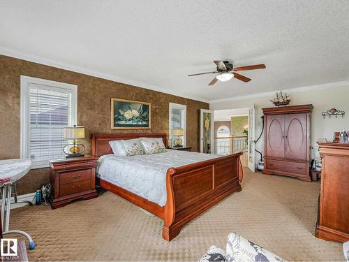 7516 161A Av Nw, Edmonton, AB - Indoor Photo Showing Bedroom