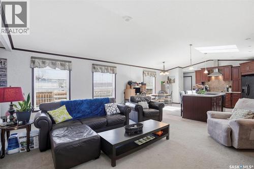 533 3Rd Avenue, Young, SK - Indoor Photo Showing Living Room