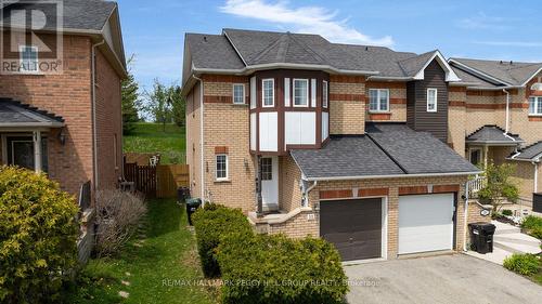 22 GADWALL AVENUE  Barrie, ON L4N 8X6