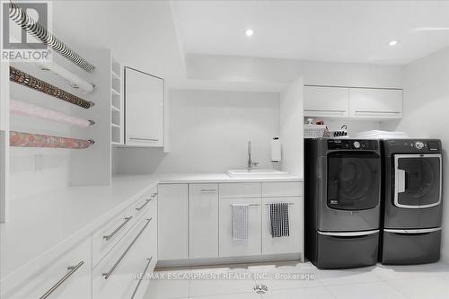 1309 Beaufort Drive, Burlington, ON - Indoor Photo Showing Laundry Room