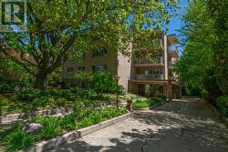 103 - 31 ROSEDALE ROAD Toronto, ON M4W 2P5