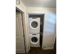 Basement laundry - 