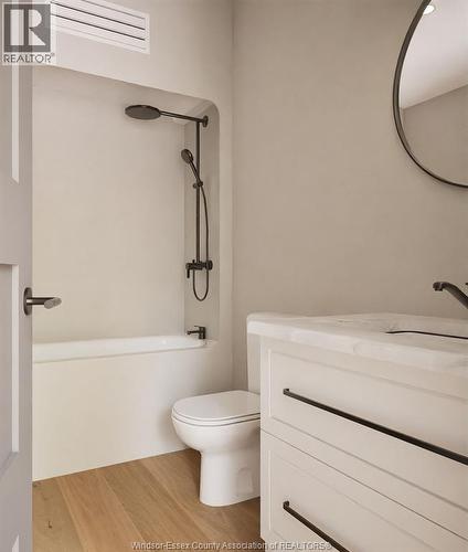 1707 Ford Boulevard Unit# 3, Windsor, ON - Indoor Photo Showing Bathroom