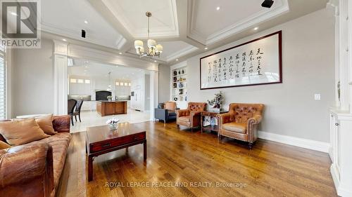 108 Yorkminster Road, Toronto, ON - Indoor Photo Showing Living Room