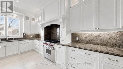 108 Yorkminster Road, Toronto, ON - Indoor Photo Showing Kitchen