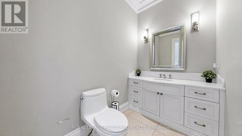 108 Yorkminster Road, Toronto, ON - Indoor Photo Showing Bathroom