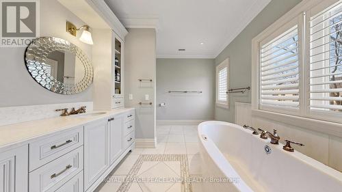 108 Yorkminster Road, Toronto, ON - Indoor Photo Showing Bathroom