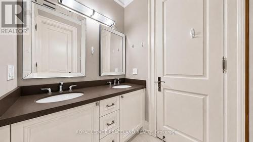108 Yorkminster Road, Toronto, ON - Indoor Photo Showing Bathroom