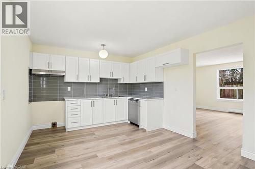 65 Mount Albion Road Unit# 4, Hamilton, ON - Indoor Photo Showing Kitchen