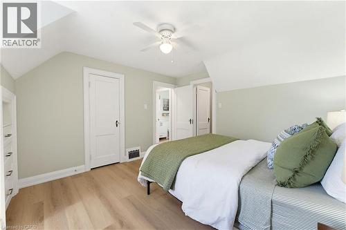 45 Middleton Street, Cambridge, ON - Indoor Photo Showing Bedroom