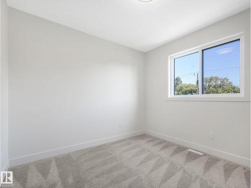 10963 129 St Nw, Edmonton, AB - Indoor Photo Showing Other Room
