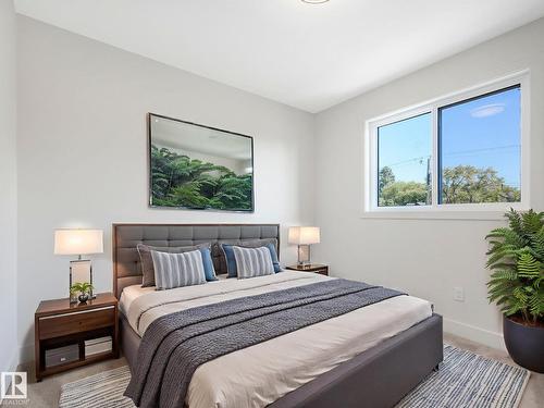 10963 129 St Nw, Edmonton, AB - Indoor Photo Showing Bedroom