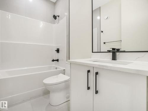 10963 129 St Nw, Edmonton, AB - Indoor Photo Showing Bathroom