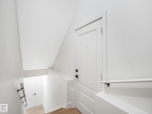 10963 129 St Nw, Edmonton, AB - Indoor Photo Showing Other Room